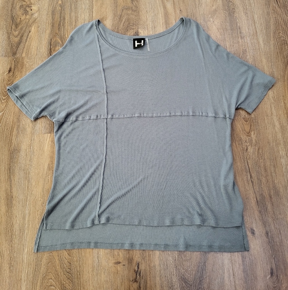 H by Bordeaux Gray Ribbed Slouchy Shirt Tshirt Size Medium Drapey Relaxed Scoop